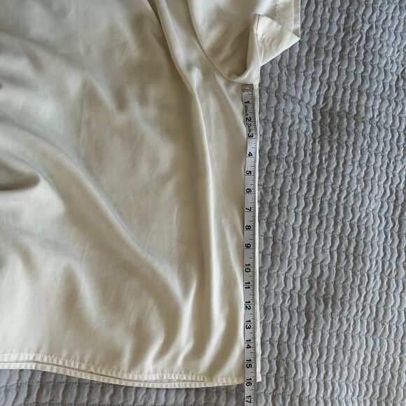 Notations Women’s Blouse Top Creamy White Size L Soft Staple Workwear Versatile - Picture 9 of 12